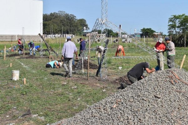 Comenzó la construcción de diez viviendas en Curuzú Cuatiá