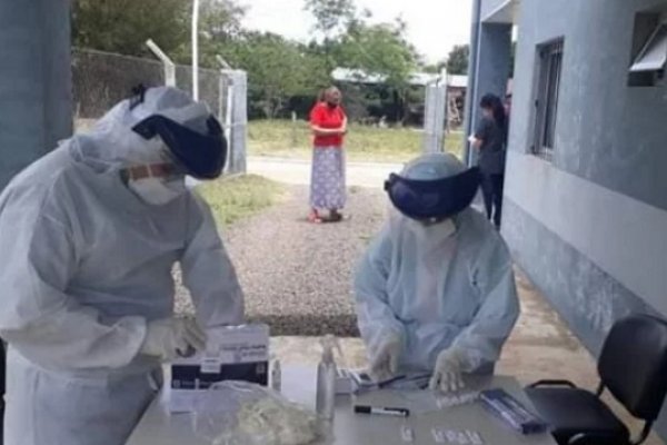 Contagios: Algunas comunas refuerzan medidas