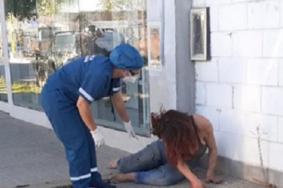 Hallaron a una mujer golpeada en avenida Chacabuco