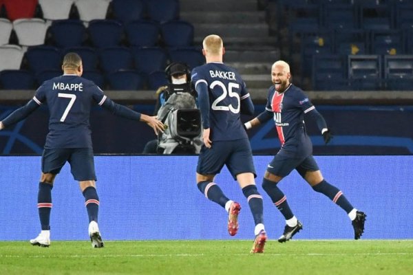 Penal a Di María y gol de Neymar para el ajustado triunfo de PSG ante Leipzig