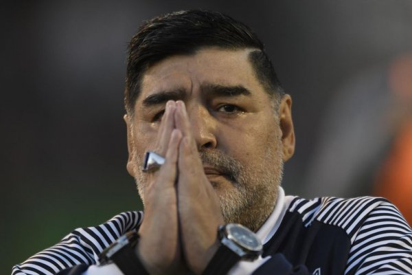 MURIÓ DIEGO ARMANDO MARADONA