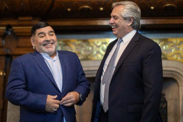 Alberto Fernández decretó tres días de duelo nacional por la muerte de Maradona