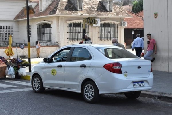 Taxistas y remiseros unidos contra Uber