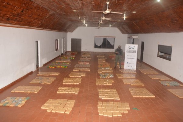 Descubren más 3.290 kilos de marihuana en una vivienda