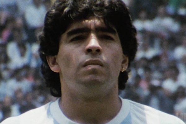 Pusieron el nombre de Diego Maradona a un Polideportivo de Paso de Los Libres