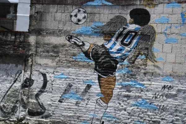 Homenaje a Maradona en un barrio Capitalino