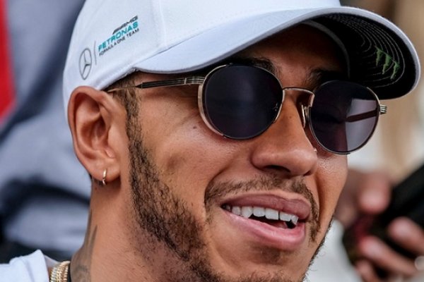 Lewis Hamilton dio positivo en coronavirus y no correrá en Bahrein