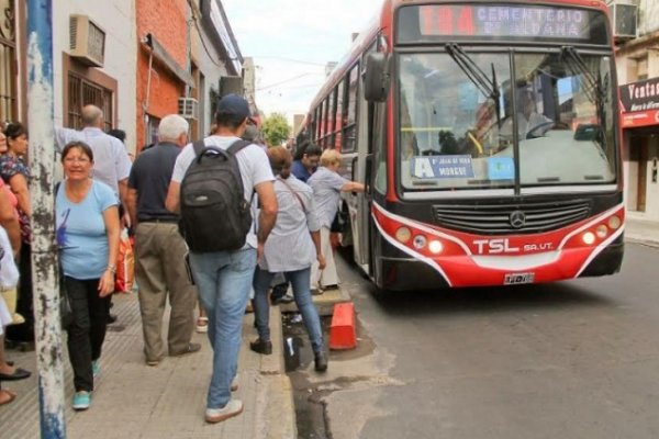 Nuevo reclamo de choferes dejaría sin colectivos a la ciudad