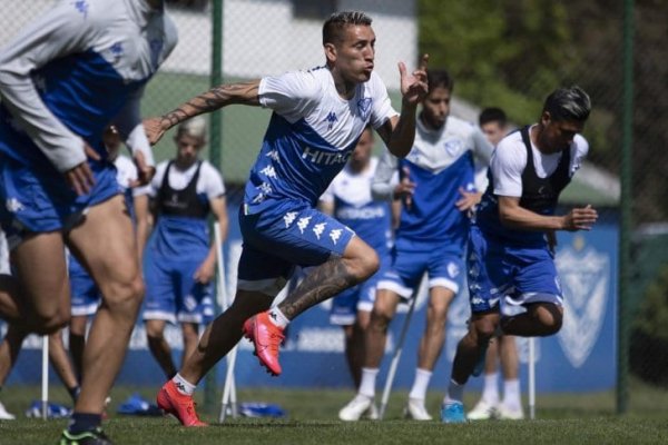 Vélez explicó por qué bajó a los jugadores de la fiesta del escándalo