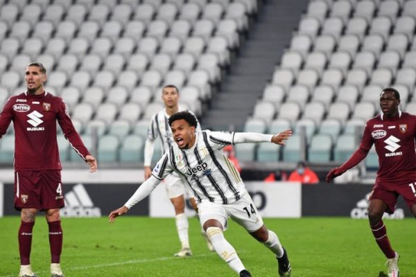 Juventus reaccionó en el final y le dio vuelta el clásico a Torino