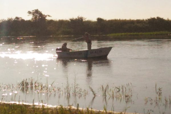 Buscan a un hombre que desapareció en las aguas del Río Corrientes