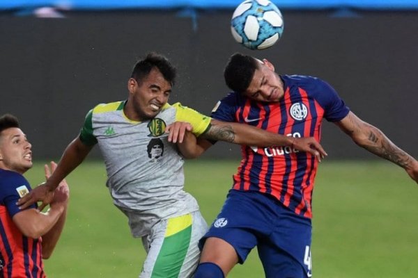 Aldosivi igualó como visitante ante San Lorenzo y se quedó afuera