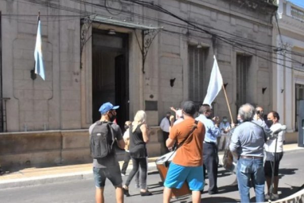 Trabajadores judiciales reclamaron un aumento salarial