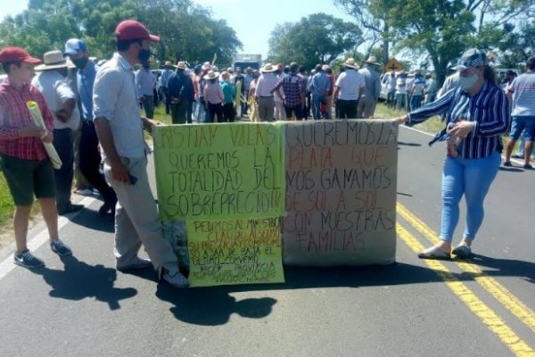 Tabacaleros cortan ruta en Goya