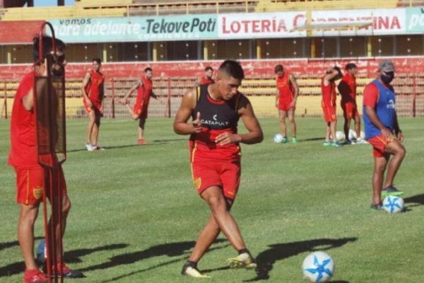 Viajó Boca Unidos y Marini definirá la formación titular en Rosario