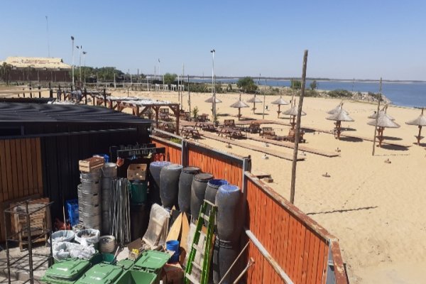 Ordenan que la Municipalidad garantice el uso público de las Playas