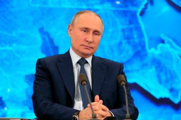 Vladimir Putin dijo que aún no se aplicó la vacuna rusa Sputnik V porque no es recomendable para mayores de 60 años