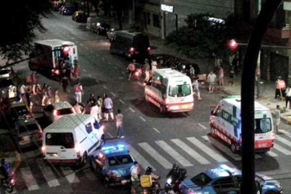 Un nene de 5 años murió al ser atropellado junto a su madre y el conductor se fugó