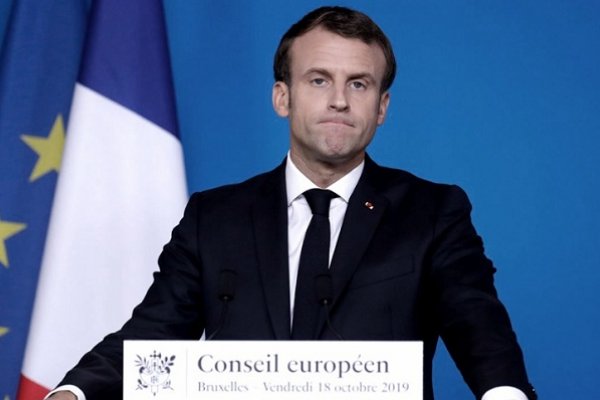 Macron se encuentra estable y sigue en aislamiento tras dar positivo