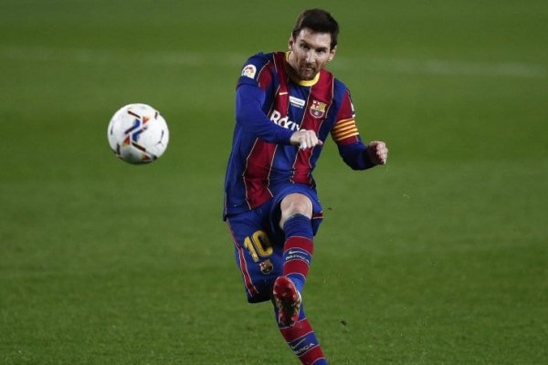 Messi es el tercer jugador con más minutos en cancha