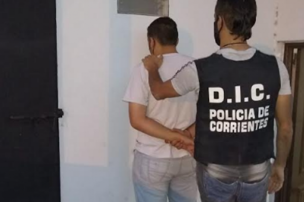 Detuvieron al sujeto que clavó un cuchillo en la cabeza a un joven