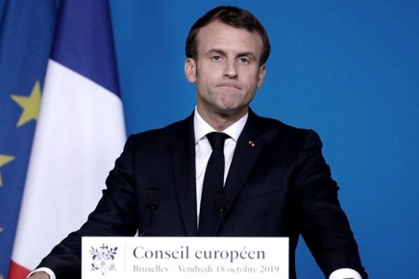 El presidente de Francia se recupera y sale del aislamiento