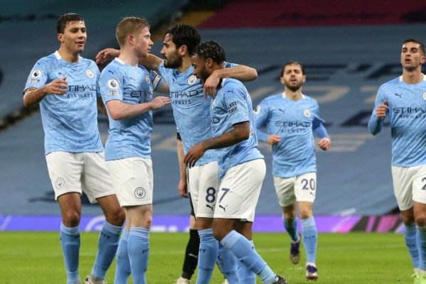 Manchester City derrotó a Newcastle y se metió en puestos de copas