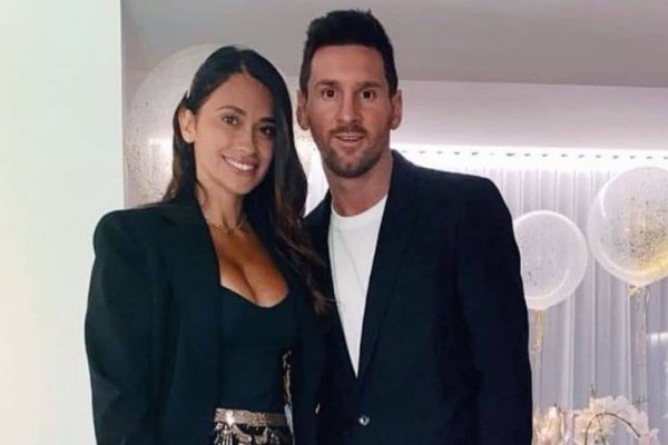 El saludo por Año Nuevo de Antonela Roccuzzo y Leo Messi