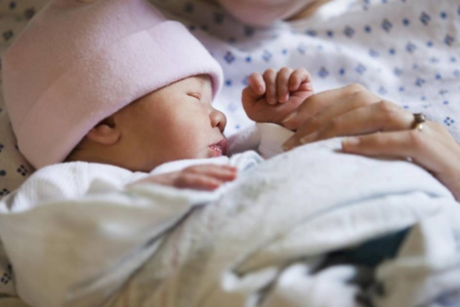 Cómo debe ser el cuidado del cordón umbilical en los bebés