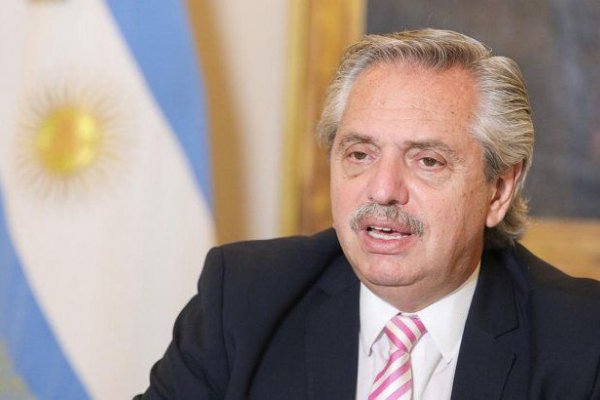 Tras vacunarse contra el coronavirus, Alberto Fernández visita a Piñera en Chile