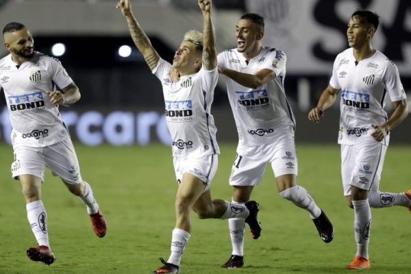 Boca, goleado por Santos en Brasil y eliminado de la Copa Libertadores