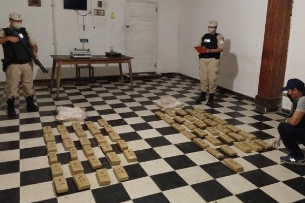 Corrientes: Prefectura secuestró casi 50 kilos de marihuana