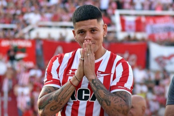 Estudiantes se mete en la pelea con Boca y quiere a Marcos Rojo