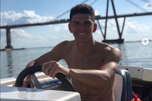 Un jugador de River pasa sus vacaciones en Corrientes