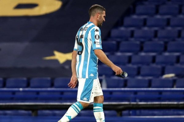 Lisandro López anunciará su salida de Racing