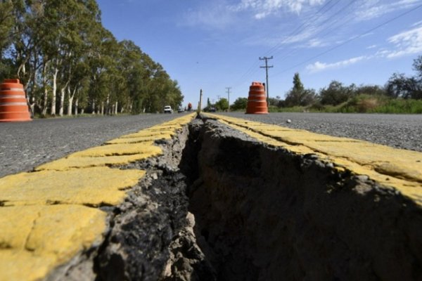 El Gobierno nacional entregó $ 400 millones para asistir a los damnificados por el sismo