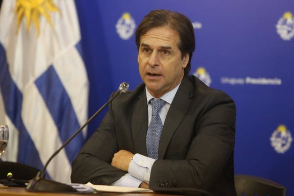Uruguay comprará 3,75 millones de dosis de los laboratorios Pfizer y Sinovac