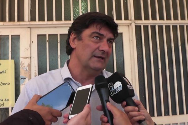 Intendente de Ituzaingó despistó con su vehículo debido a las fuertes lluvias