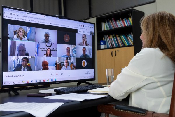 La UNNE establece pautas para el desarrollo académico, administrativo y de gestión en 2021