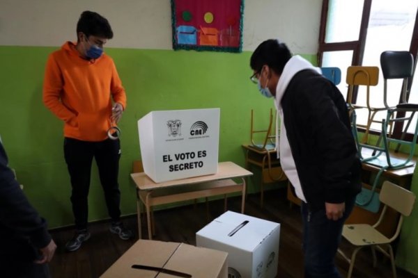 Empezaron las elecciones en Ecuador para elegir Presidente