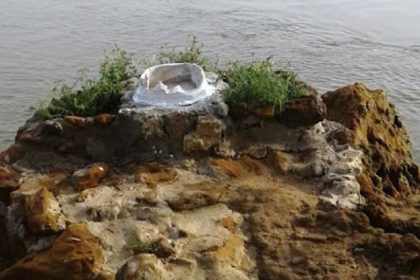 Itatí: Destrozaron la imagen que se encontraba al margen del Paraná