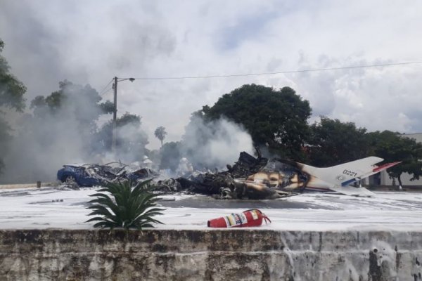 Siete personas murieron tras caída de una avioneta