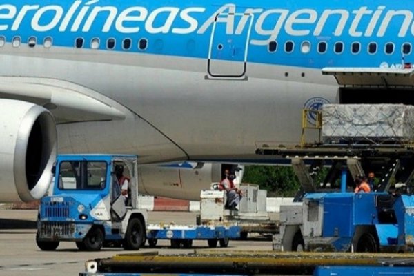 Parte otro vuelo de Aerolíneas Argentinas a Moscú para traer más vacunas