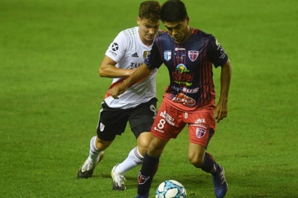 River hizo pesar su jerarquía y goleó a Defensores de Pronunciamiento por la Copa Argentina