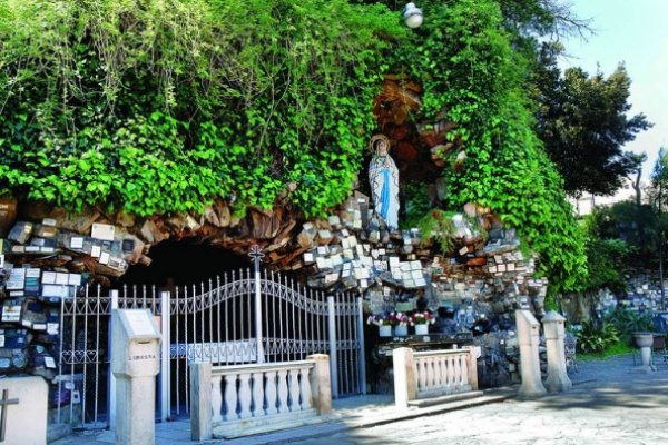 Milagros, apariciones y la leyenda de una muerte: los templos argentinos de la Virgen de Lourdes