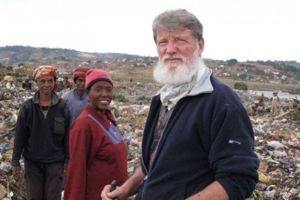 Pedro Opeka, el cura argentino nominado al Premio Nobel de La Paz