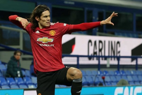 ¿Se esfuma el sueño de Boca? Manchester United buscará la renovación de Cavani