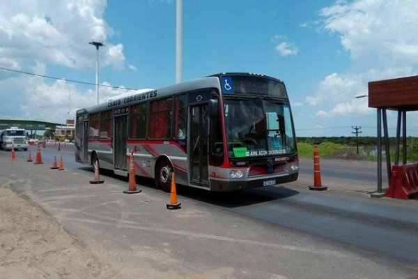 Se reanudó el servicio de colectivos Chaco-Corrientes