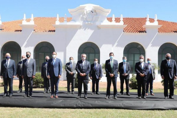 Los gobernadores del Norte Grande se reunirán en Corrientes el 18 de noviembre