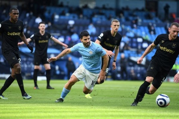 Con la vuelta de Agüero, el City lo ganó gracias a sus centrales